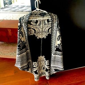 Romeo & Juliet Couture Black and White Cape